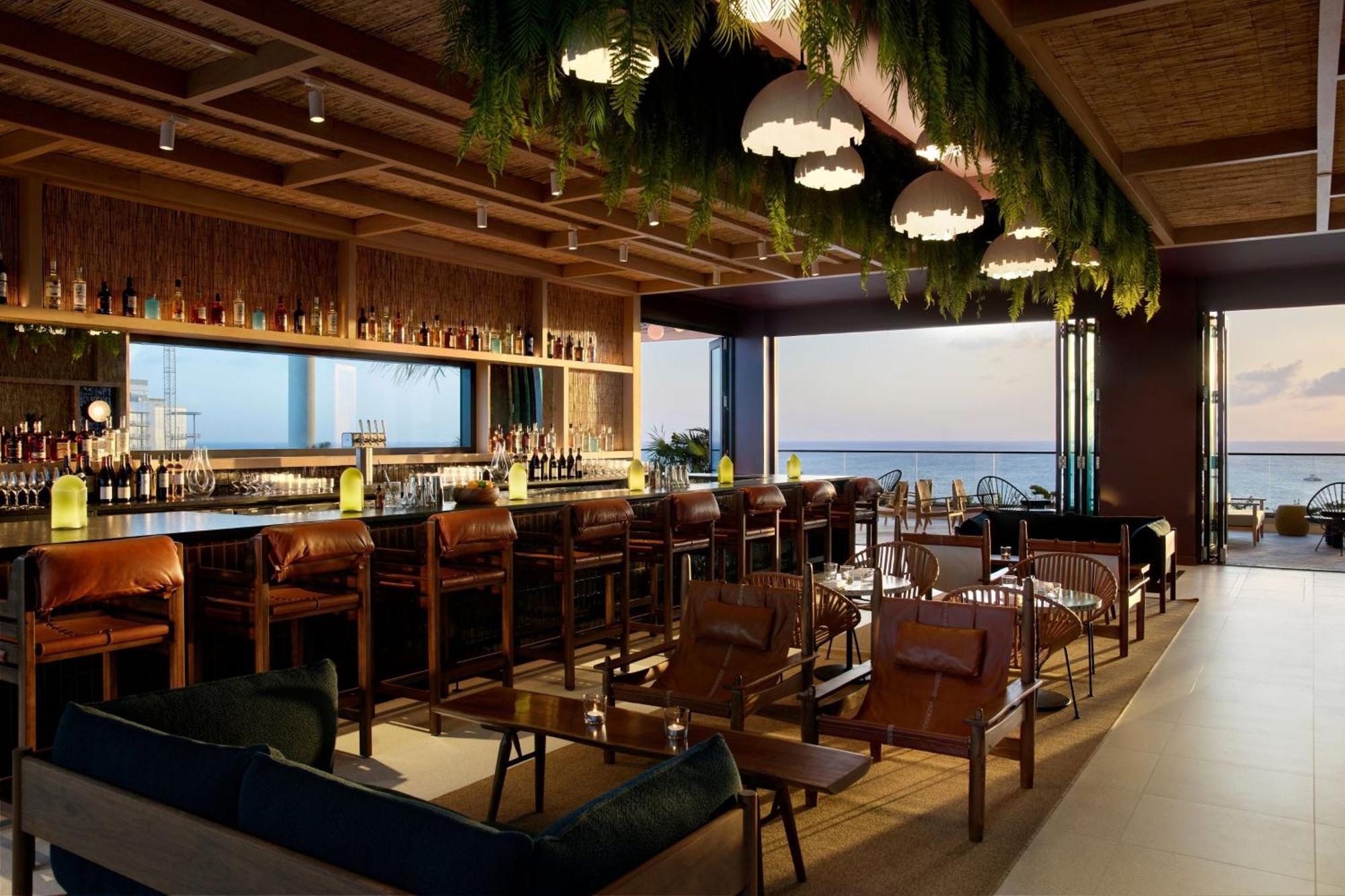 Hotel Indigo Grand Cayman By Ihg West Bay Экстерьер фото