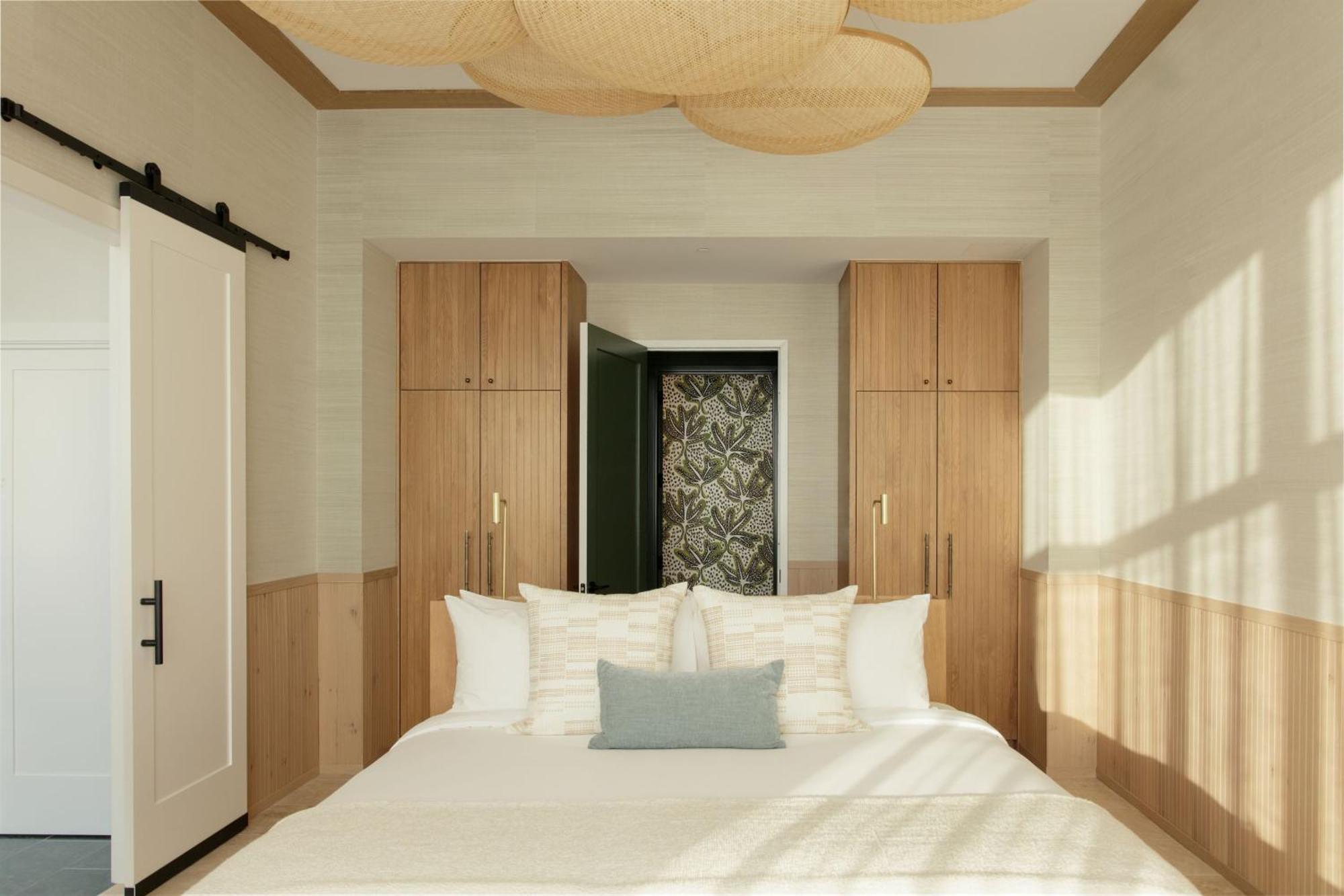 Hotel Indigo Grand Cayman By Ihg West Bay Экстерьер фото