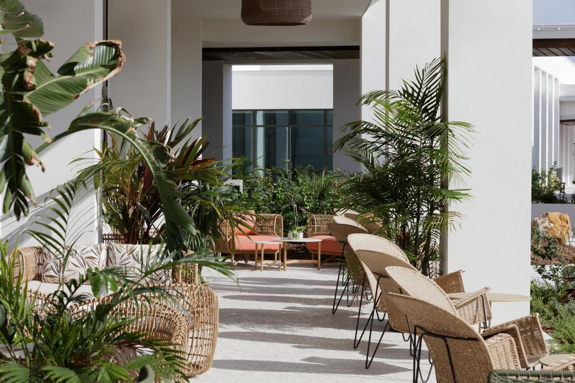 Hotel Indigo Grand Cayman By Ihg West Bay Экстерьер фото