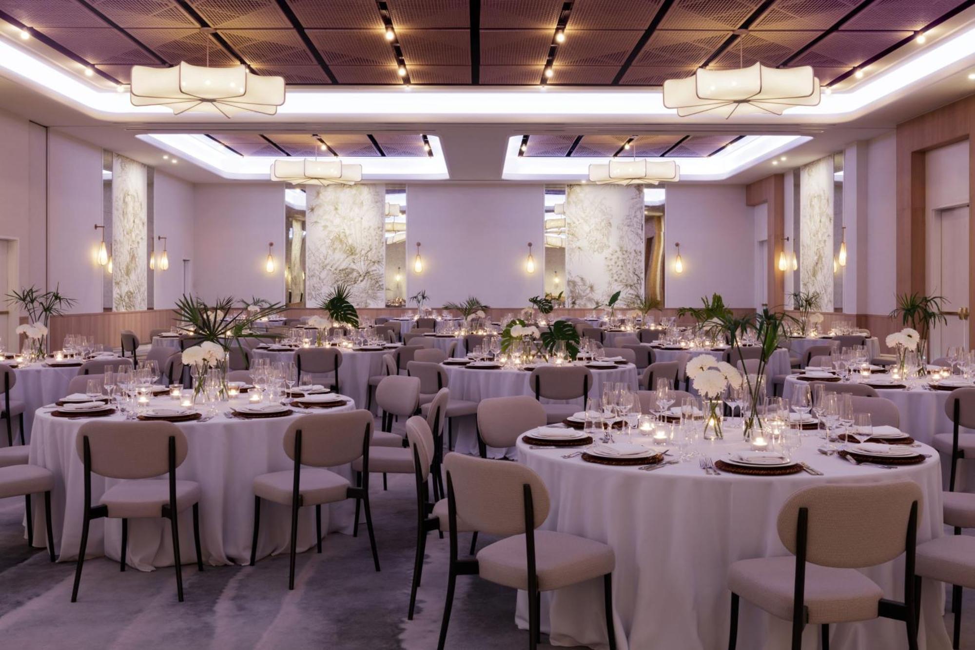 Hotel Indigo Grand Cayman By Ihg West Bay Экстерьер фото